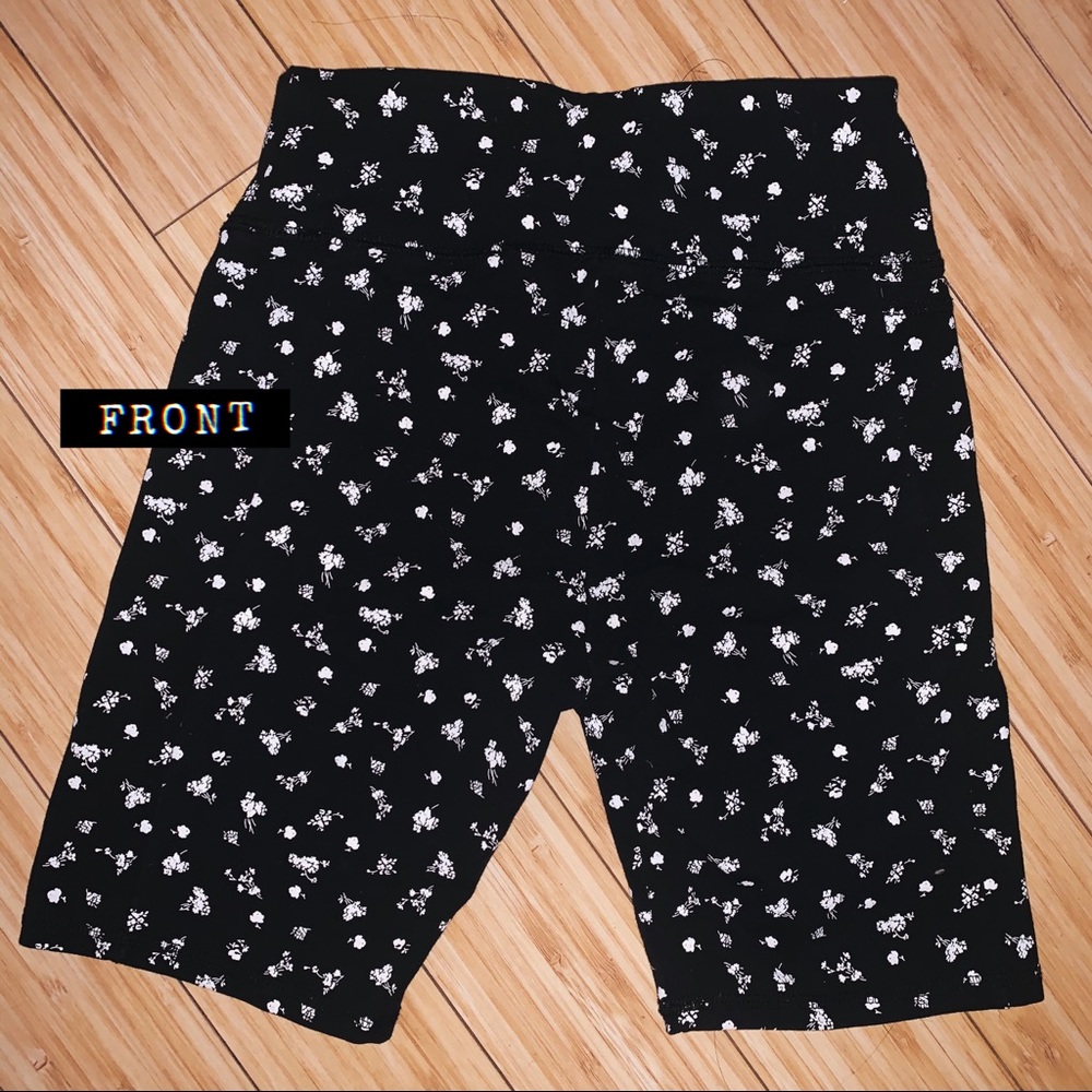 Hollister White Floral Printed Biker Shorts